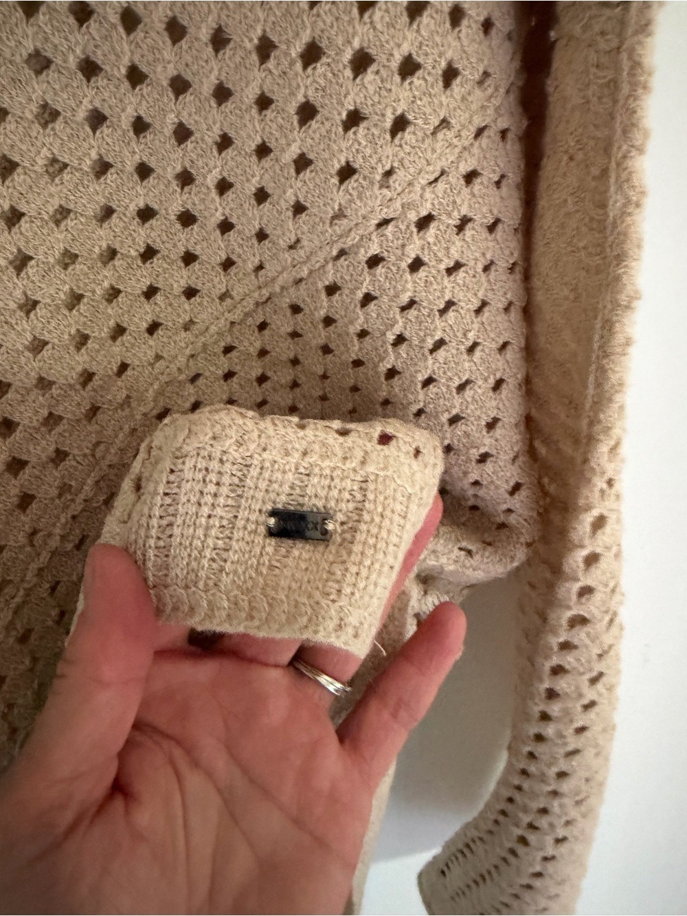 MEXX Beige Crochet Open Knit V-Neck Sweater M Boho Coastal - Picture 4 of 12
